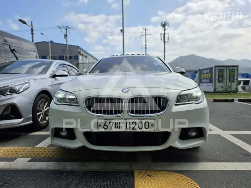 2016 BMW 523