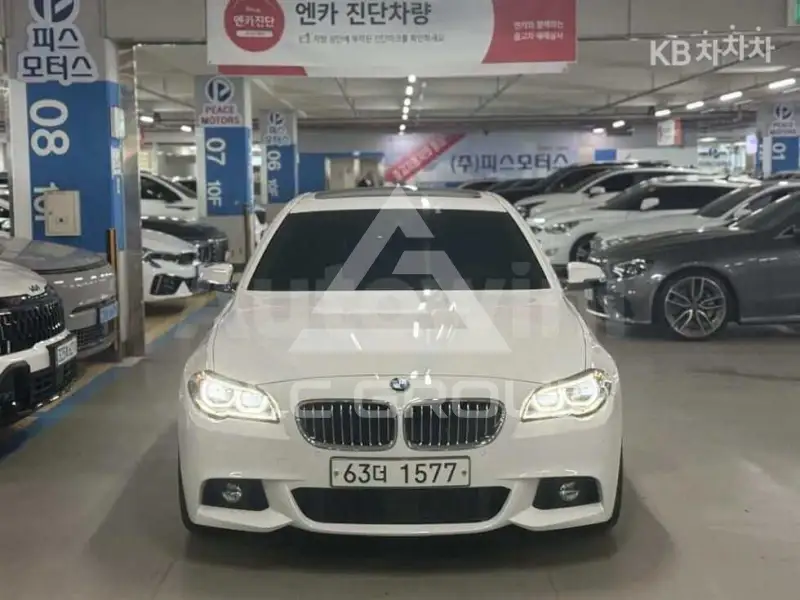 2016 BMW 523