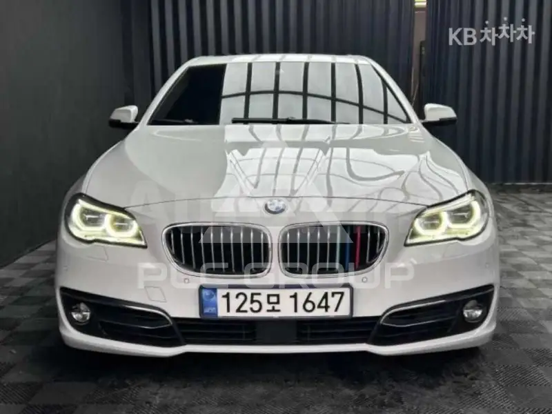 2016 BMW 523