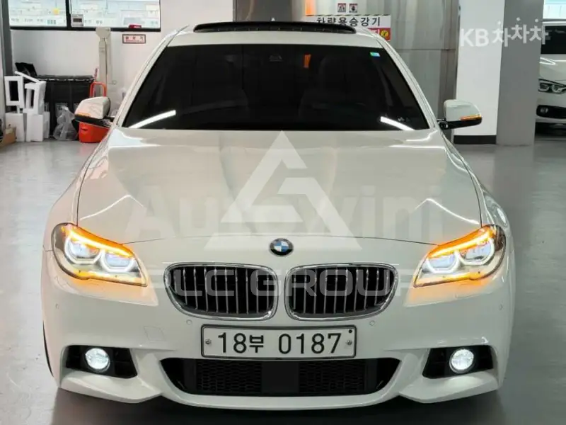 2016 BMW 523
