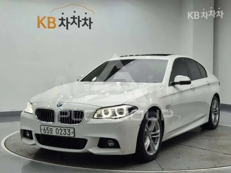 2016 BMW 523