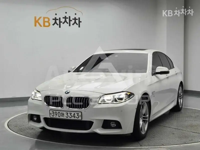 2016 BMW 523