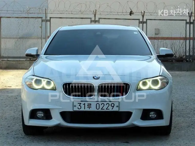 2016 BMW 523