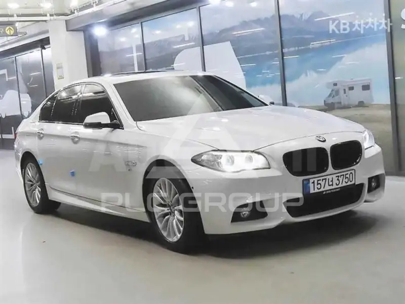 2016 BMW 523