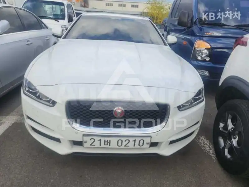 2016 Jaguar XE