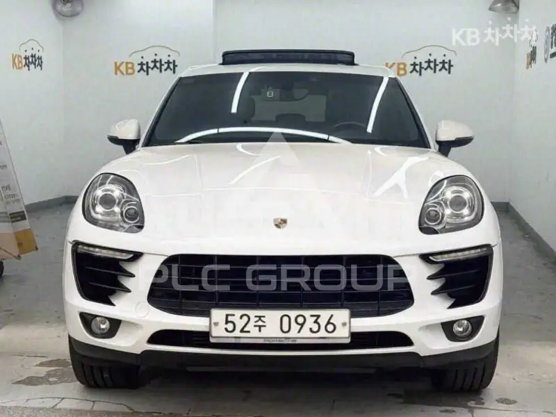 2016 Porsche MACAN