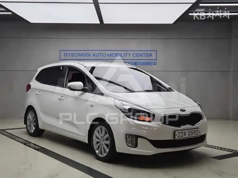 2016 KIA Carens