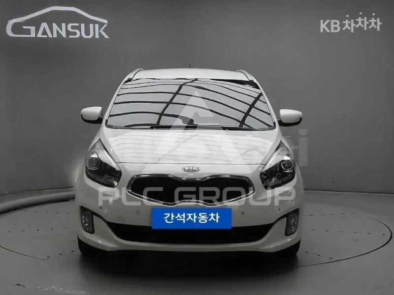 2016 KIA Carens