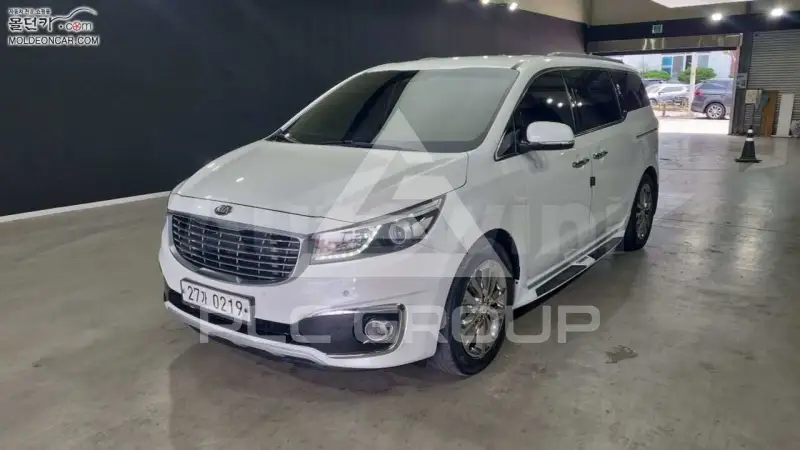 2016 KIA Carnival