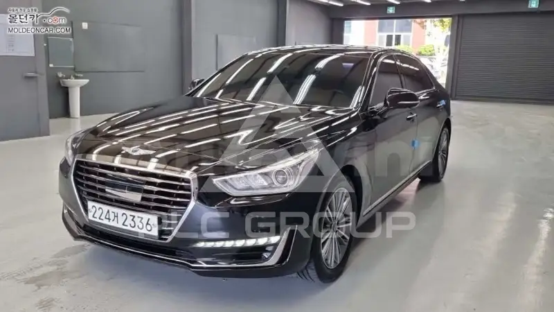 2016 Genesis EQ900