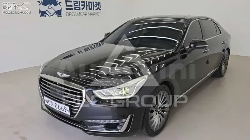2016 Genesis EQ900