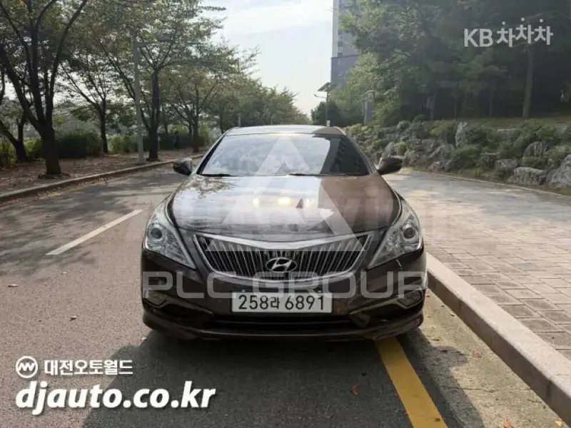 2016 Hyundai Grandeur