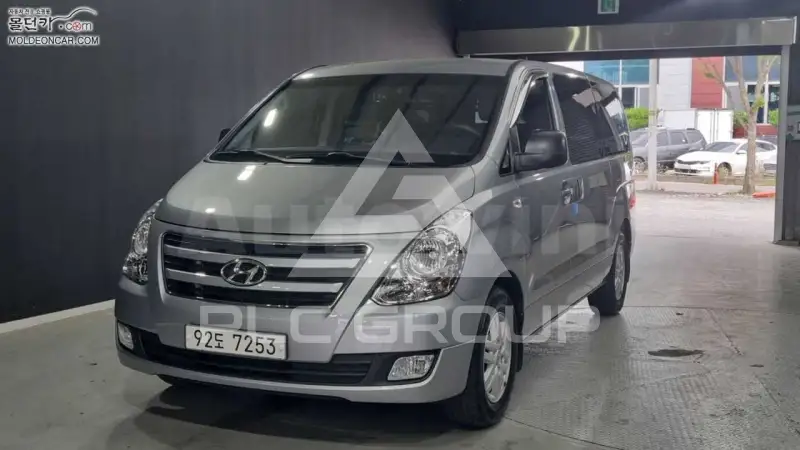 2016 Hyundai Starex