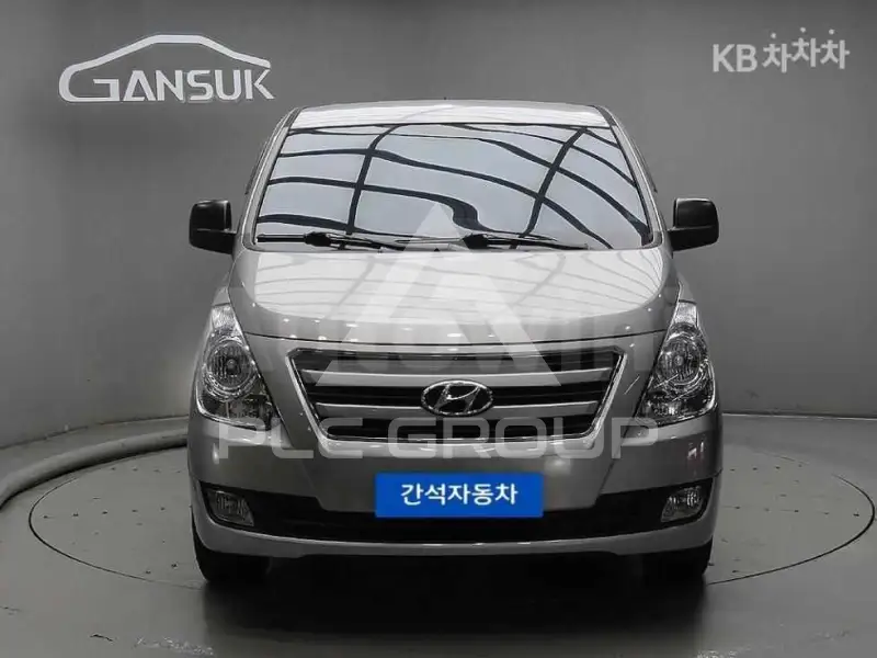 2016 Hyundai Starex