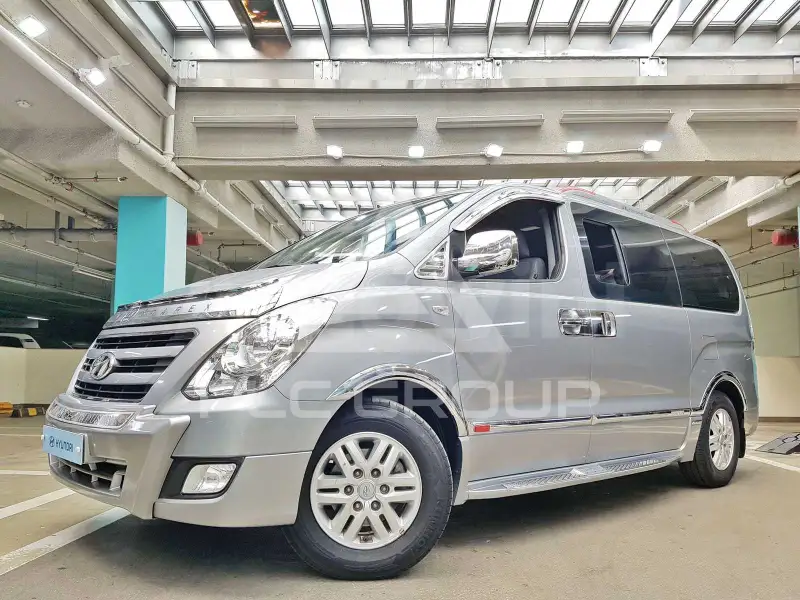 2016 Hyundai Starex