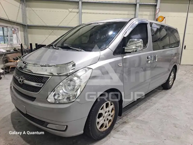 2016 Hyundai Starex