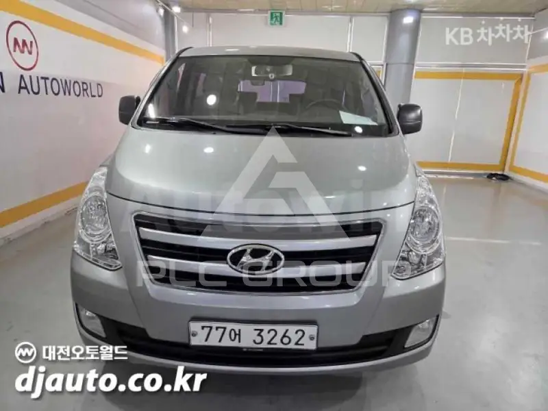 2016 Hyundai Starex