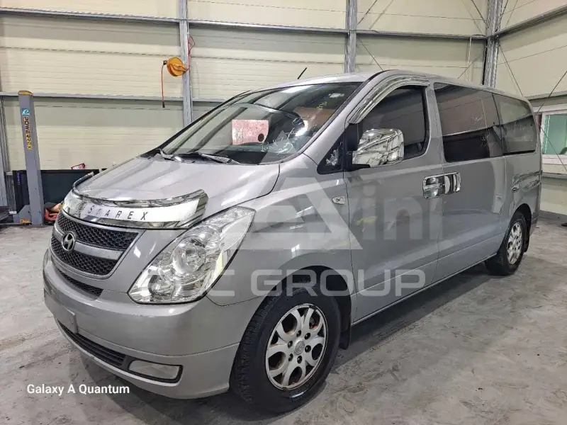 2016 Hyundai Starex