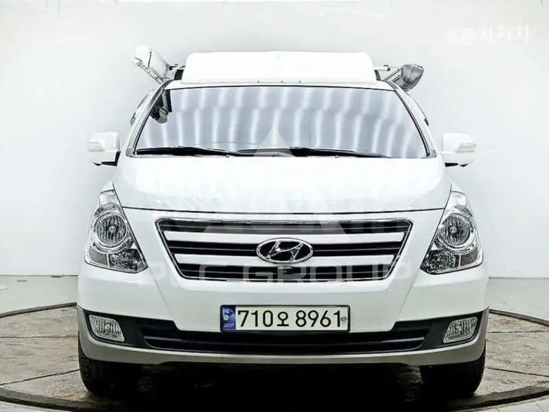 2016 Hyundai Starex
