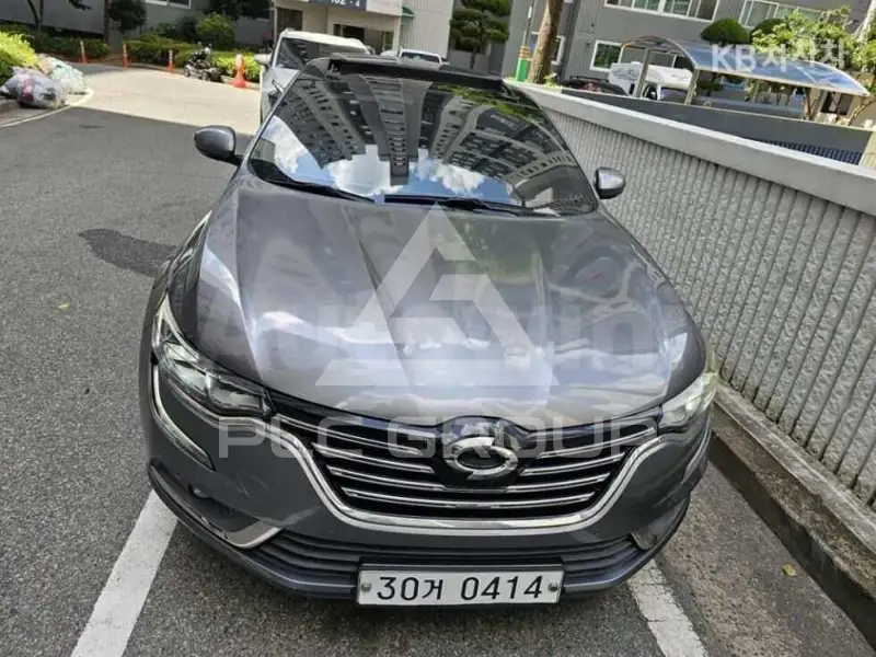 2016 Renault Sm6