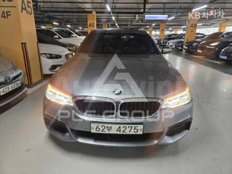 2017 BMW 523