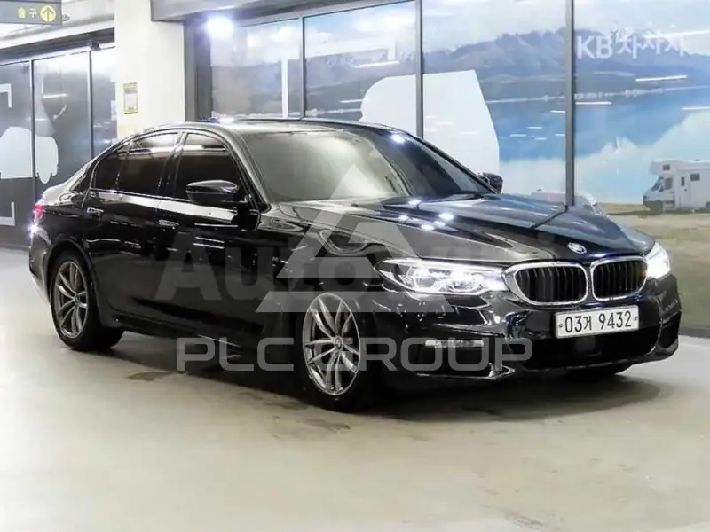 2017 BMW 523