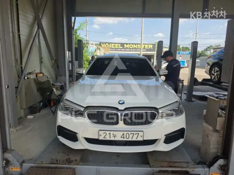 2017 BMW 523
