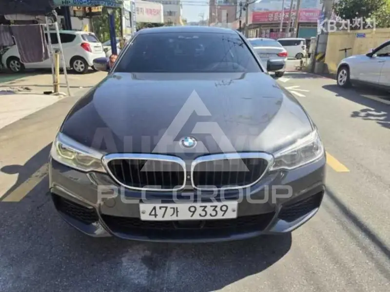 2017 BMW 523