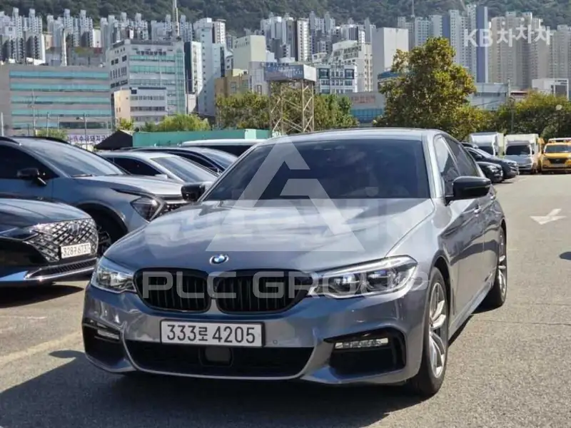 2017 BMW 523