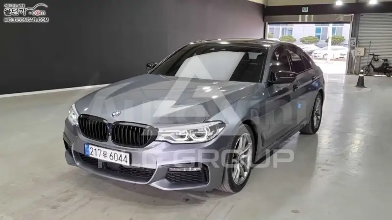 2017 BMW 523