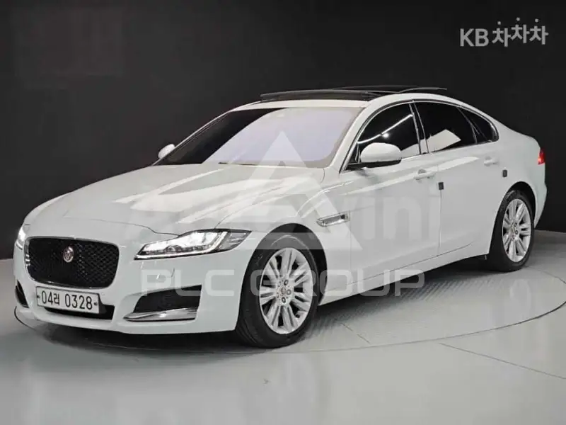 2017 Jaguar XF
