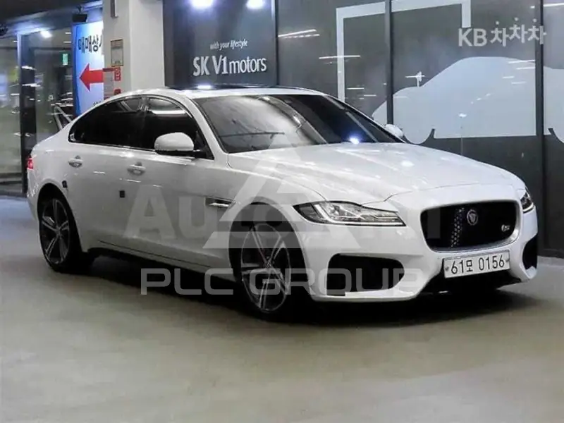 2017 Jaguar XF
