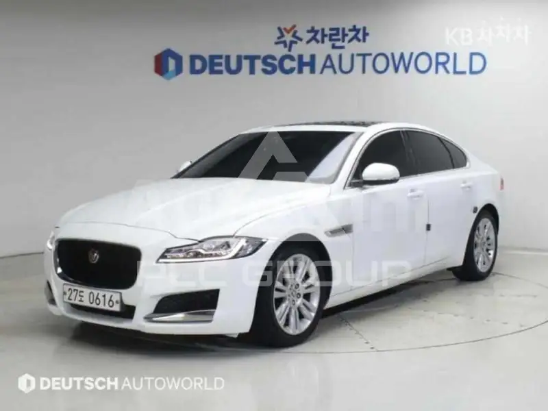 2017 Jaguar XF