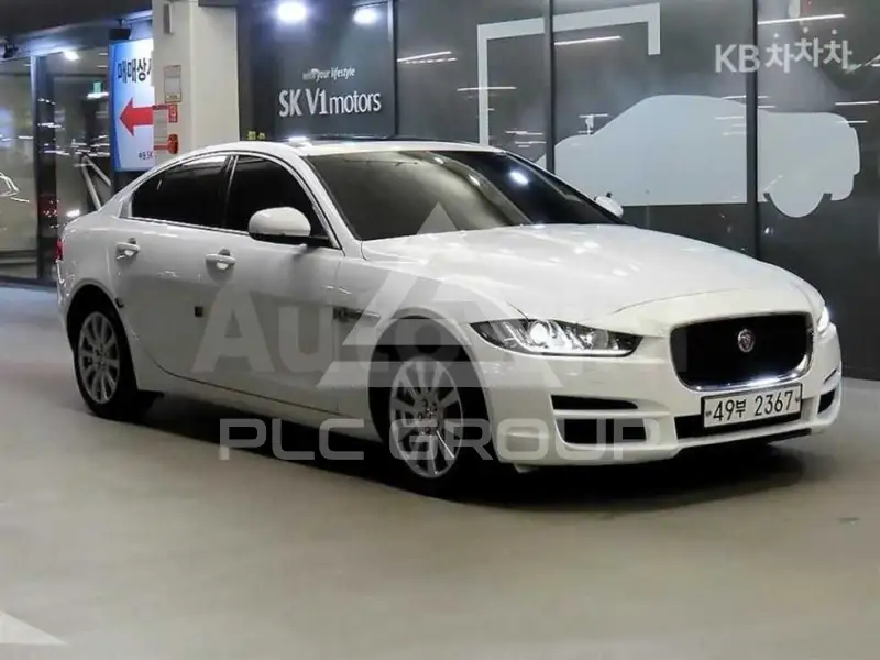 2017 Jaguar XE