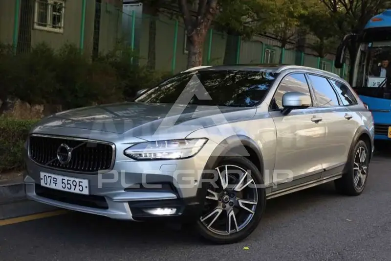 2017 Volvo V90