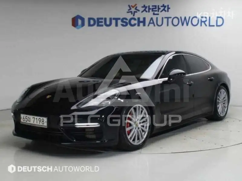 2017 Porsche Panamera