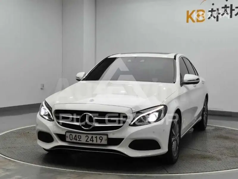 2017 Mercedes Benz C-Class
