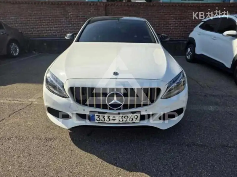 2017 Mercedes Benz C-Class