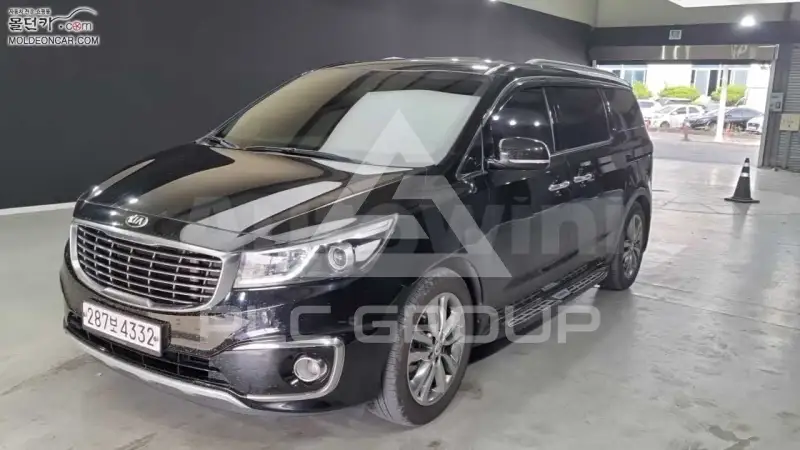 2017 KIA Carnival
