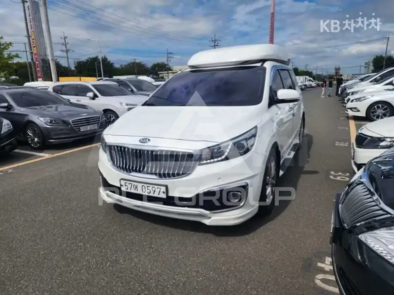2017 KIA Carnival