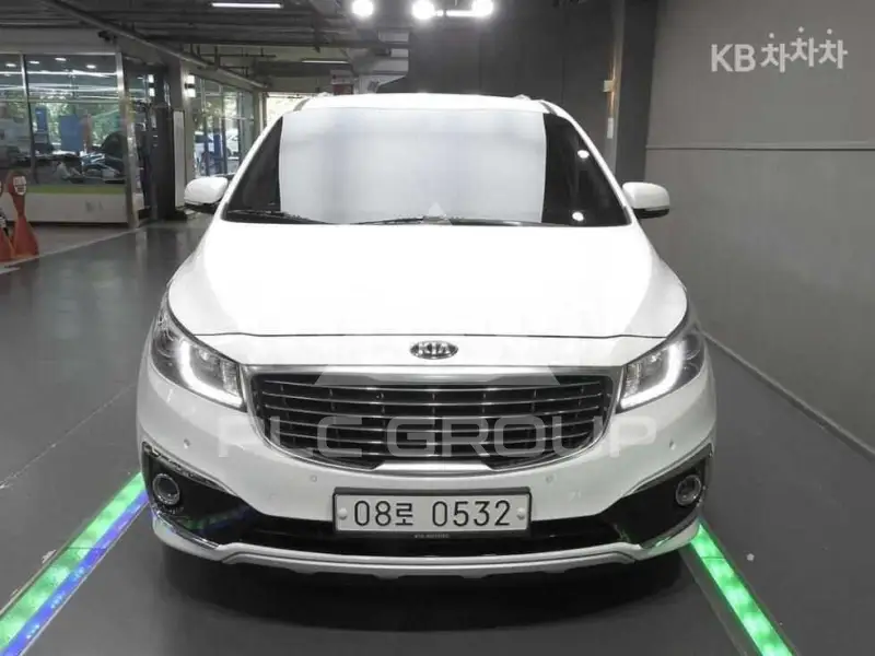 2017 KIA Carnival