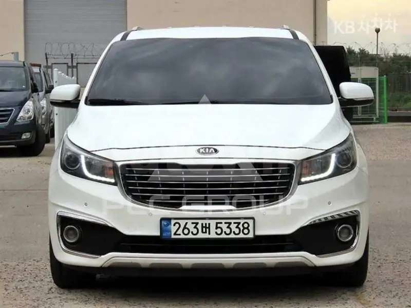 2017 KIA Carnival