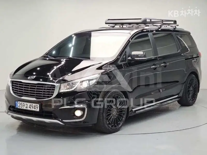 2017 KIA Carnival