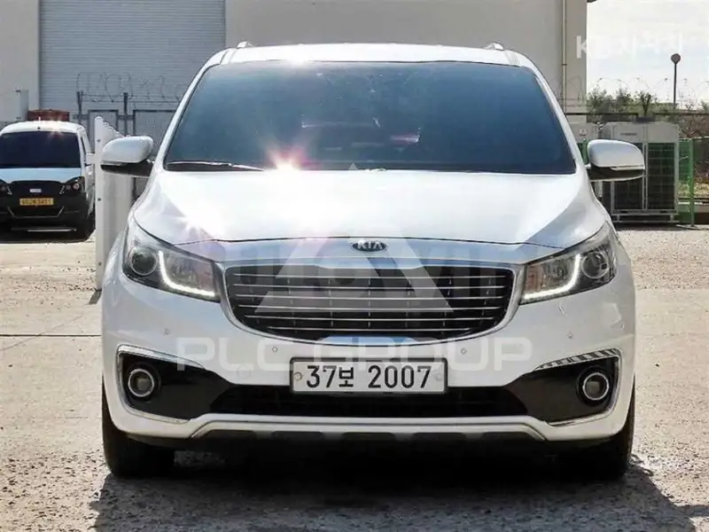 2017 KIA Carnival