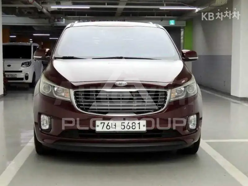 2017 KIA Carnival