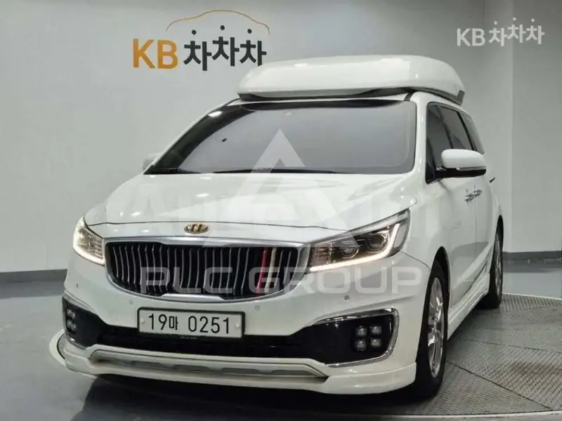 2017 KIA Carnival