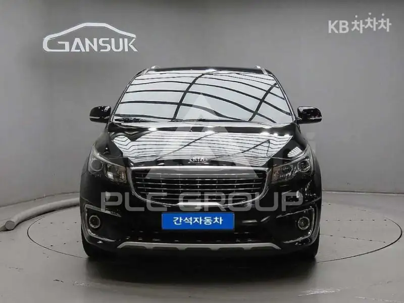 2017 KIA Carnival