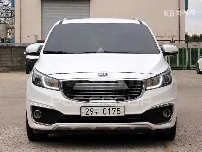 2017 KIA Carnival