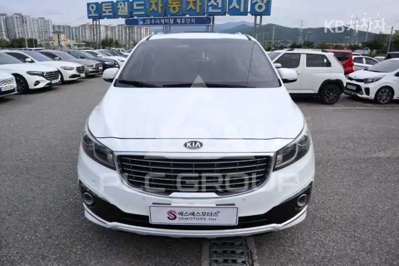 2017 KIA Carnival
