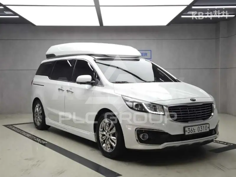 2017 KIA Carnival